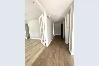 702 Pinehill Lane, Grand Prairie, TX 75052 - Photo 16