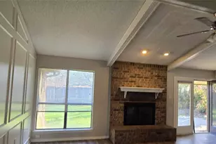 934 Robinwood Dr, Arlington, TX 76017 - Photo 6