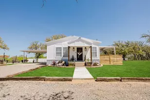 1609 Beech Ave, Cisco, TX 76437 - Photo 2