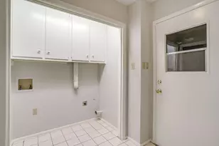 1225 Crestwood Dr, Cleburne, TX 76033 - Photo 36