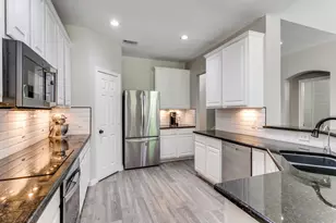 3905 Park Wood Dr, Corinth, TX 76208 - Photo 16