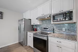 5808 Martin Creek Dr, Joshua, TX 76058 - Photo 10