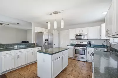 1026 Meadowbend Drive, Cedar Hill, TX 75104 - Photo 12