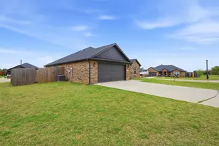 122 North Mdws, Pottsboro, TX 75076 - Photo 4
