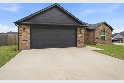 122 North Meadows, Pottsboro, TX 75076 - Photo 2