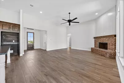 517 Longhorn Drive, Springtown, TX 76082 - Photo 8