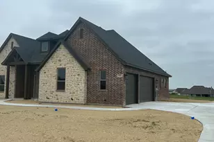 517 Longhorn Dr, Springtown, TX 76082 - Photo 2