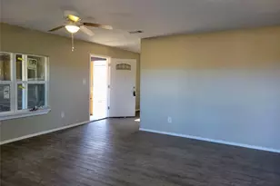 1317 E Main St, Gun Barrel City, TX 75156 - Photo 2