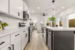 2232 Hooper St, Dallas, TX 75215 - Photo 8