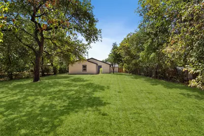 513 E Union Bower Road, Irving, TX 75061 - Photo 30