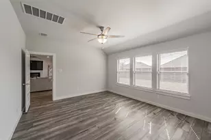 1229 Cinco Treaty Trl, Fort Worth, TX 76052 - Photo 18