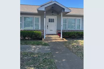 904 W Henderson Street, Cleburne, TX 76033 - Photo 2