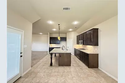 637 Peach Lane, Burleson, TX 76028 - Photo 6
