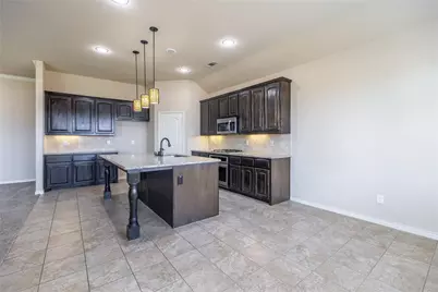 637 Peach Lane, Burleson, TX 76028 - Photo 6