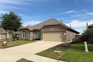 637 Peach Ln, Burleson, TX 76028 - Photo 1
