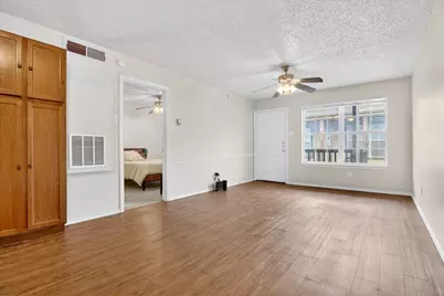 1326 S 11 Street #2, Waco, TX 76706 - Photo 4