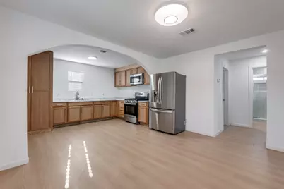 2410 S Marsalis Avenue, Dallas, TX 75216 - Photo 12