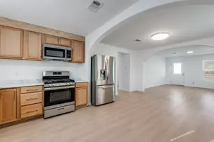 2410 S Marsalis Ave, Dallas, TX 75216 - Photo 16