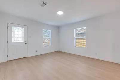 2410 S Marsalis Avenue, Dallas, TX 75216 - Photo 4