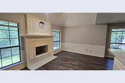 2665 Forest Trail Drive, Grand Prairie, TX 75052 - Photo 2