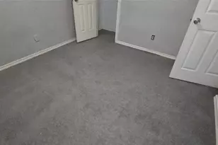 2665 Forest Trail Dr, Grand Prairie, TX 75052 - Photo 32