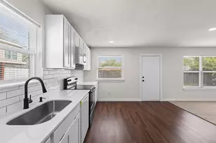 732 Windsor Dr, Everman, TX 76140 - Photo 8