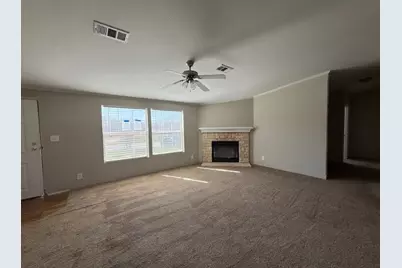 510 W Maple Street, Nocona, TX 76255 - Photo 2