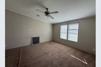 510 W Maple Street, Nocona, TX 76255 - Photo 6