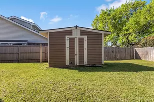 2405 Thistle Ct, Euless, TX 76039 - Photo 38