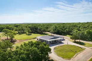 346 Nocona Dr, Nocona, TX 76255 - Photo 10