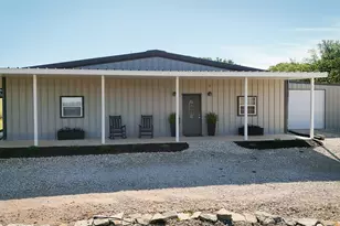 346 Nocona Dr, Nocona, TX 76255 - Photo 14