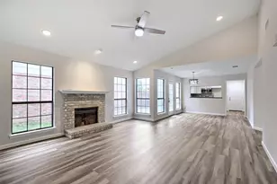 1310 Maplewood Dr, Lewisville, TX 75067 - Photo 6