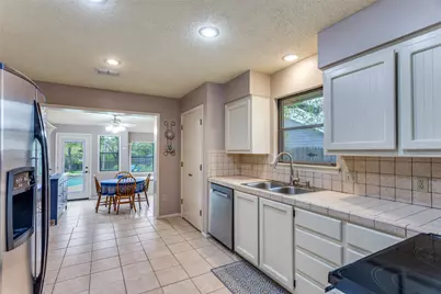 9714 Windsor Circle, Fort Worth, TX 76140 - Photo 12