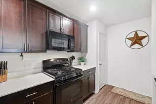 412 Falling Star Dr, Fort Worth, TX 76052 - Photo 10
