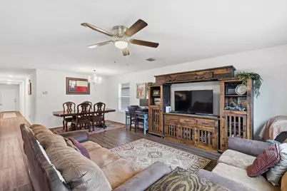 412 Falling Star Drive, Fort Worth, TX 76052 - Photo 8
