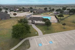 412 Falling Star Dr, Fort Worth, TX 76052 - Photo 18