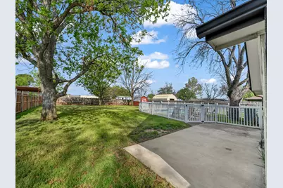 305 Gandy Street, Lipan, TX 76462 - Photo 34