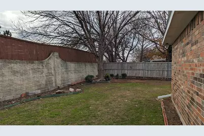 1115 Cambridge Drive, Carrollton, TX 75007 - Photo 10