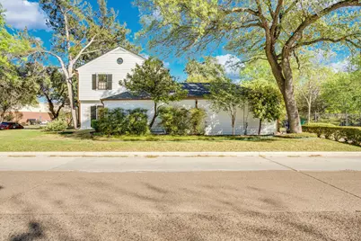 411 Sycamore Street, Waxahachie, TX 75165 - Photo 6