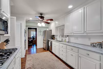 411 Sycamore Street, Waxahachie, TX 75165 - Photo 14