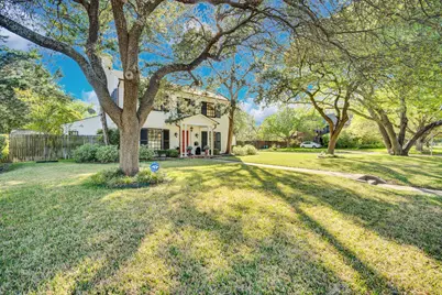 411 Sycamore Street, Waxahachie, TX 75165 - Photo 4