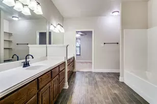 101 Oakwood Dr, Weatherford, TX 76086 - Photo 22