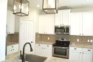 1121 Golden Eagle Ct, Aubrey, TX 76227 - Photo 8