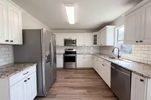 2501 Avalon Creek Way, McKinney, TX 75071 - Photo 2