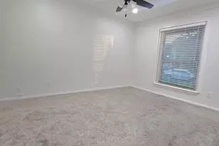 805 Greenbriar Dr, Garland, TX 75043 - Photo 10