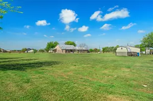 1230 Sweet Springs Rd, Weatherford, TX 76088 - Photo 6