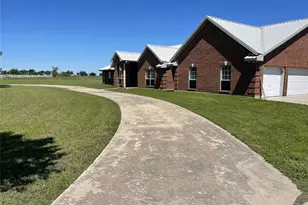 448 Audra Cir, Rhome, TX 76078 - Photo 2