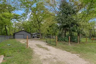 166 Spillview Acres Circle, Trinidad, TX 75163 - Photo 1