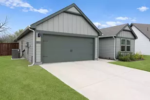 11120 E Chase Ln, Providence Village, TX 76227 - Photo 2