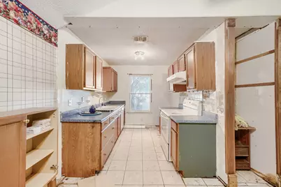 4811 Abbott Avenue, Arlington, TX 76018 - Photo 4
